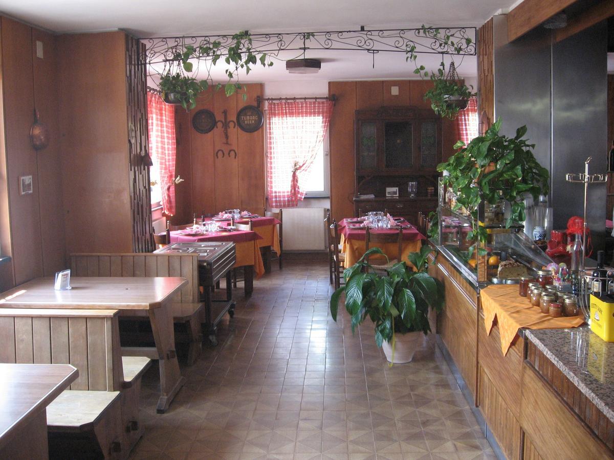 Albergo Rifugio Montecucco Piampaludo エクステリア 写真